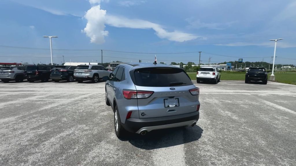 2022 Ford Escape SE photo 7
