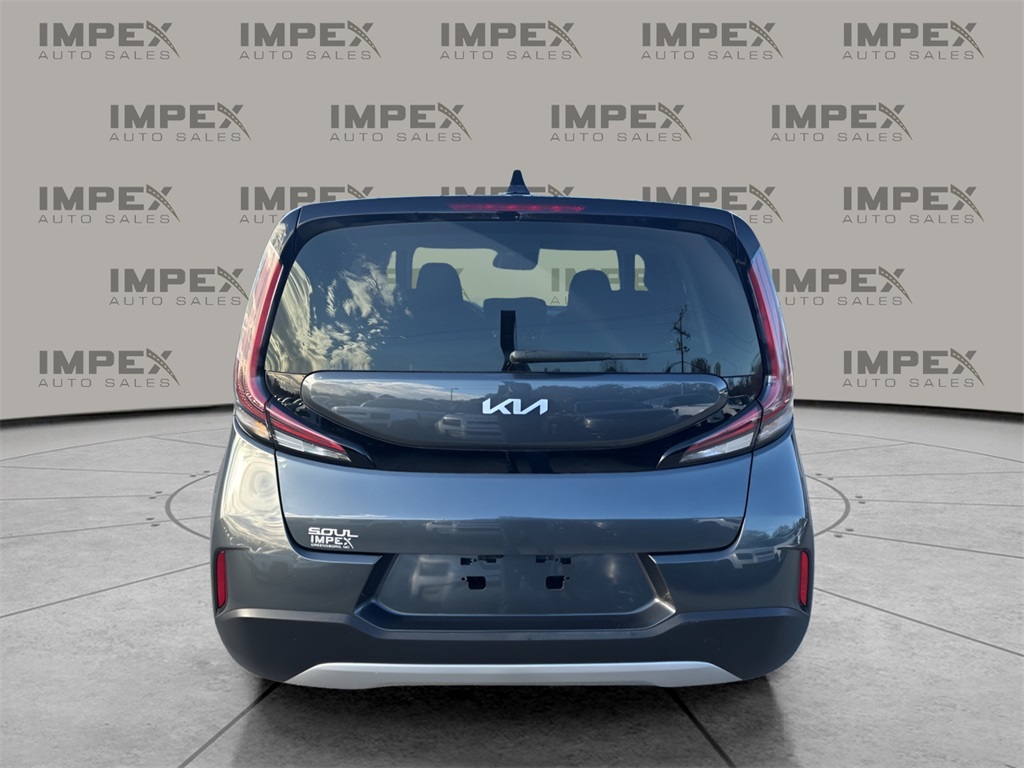 2024 Kia Soul LX photo 4
