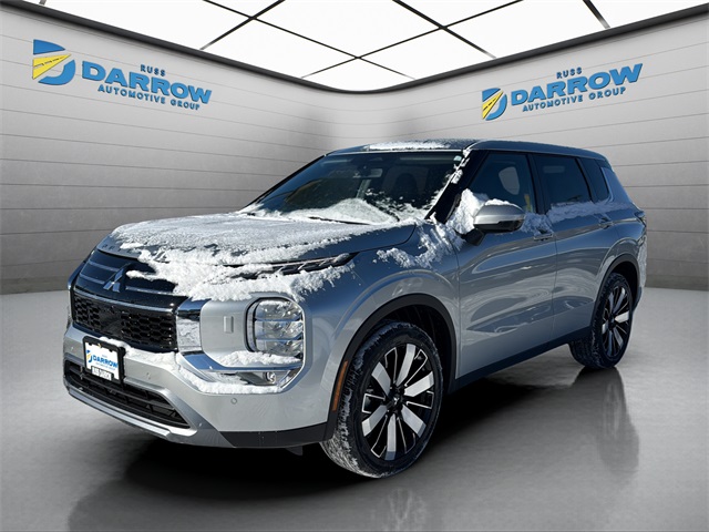 2026 Mitsubishi Outlander SE's photo