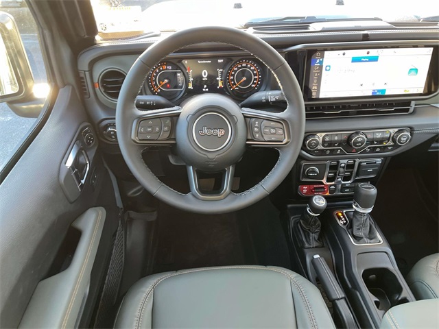 2025 Jeep Gladiator Mojave photo 12