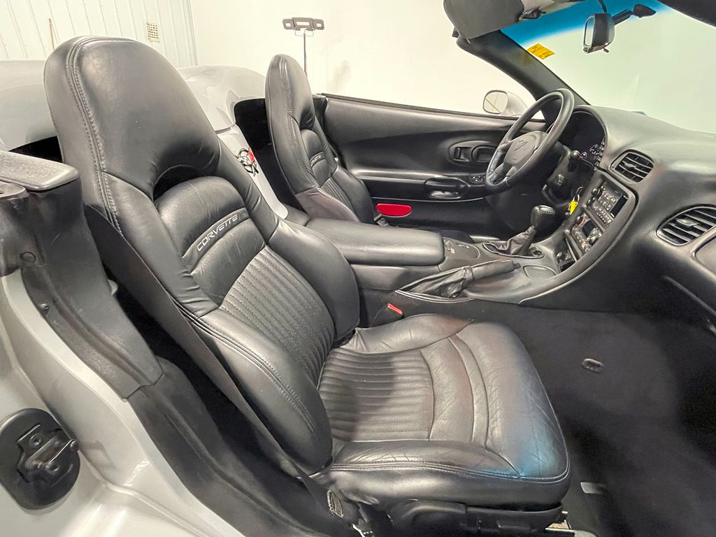 2000 Chevrolet Corvette Base Convertible photo 46