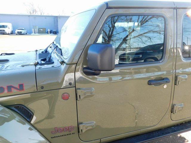 2025 Jeep Wrangler Rubicon X photo 9