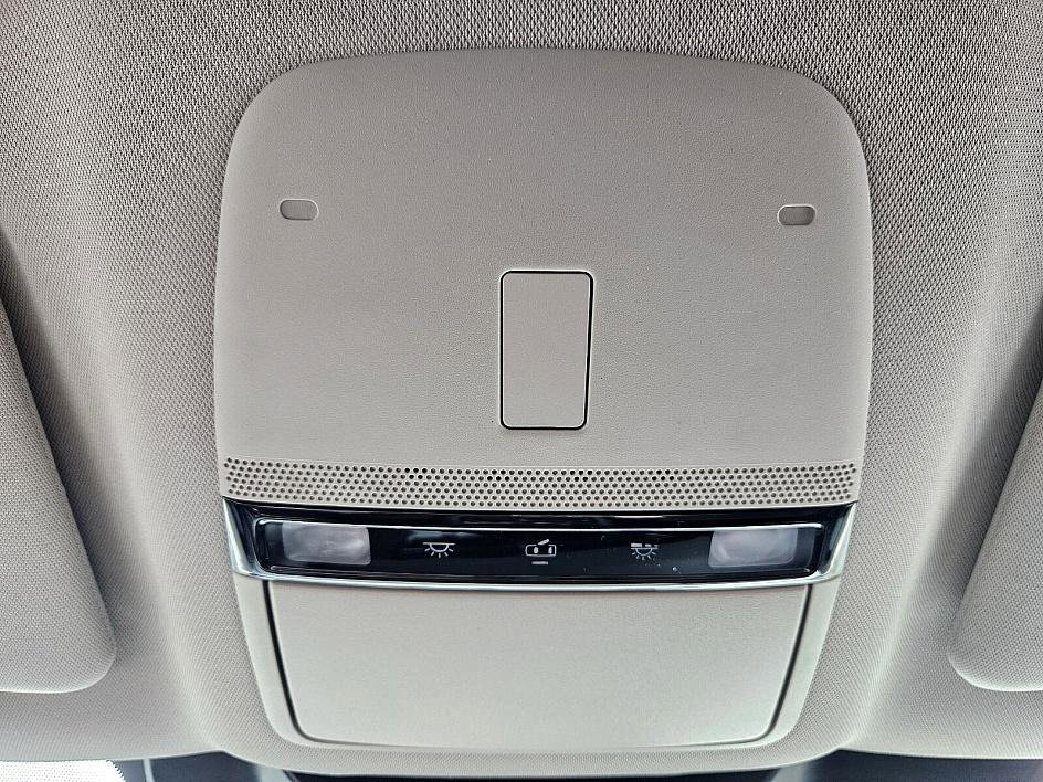 2025 Nissan Murano SV photo 19