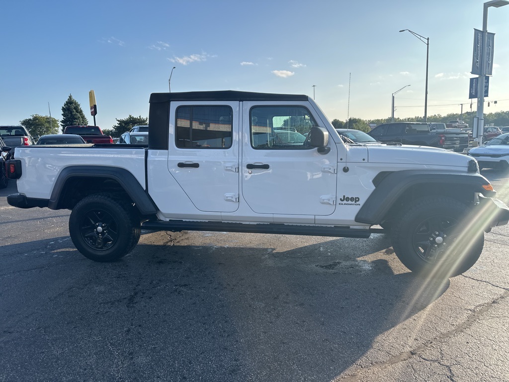 2020 Jeep Gladiator Sport photo 3