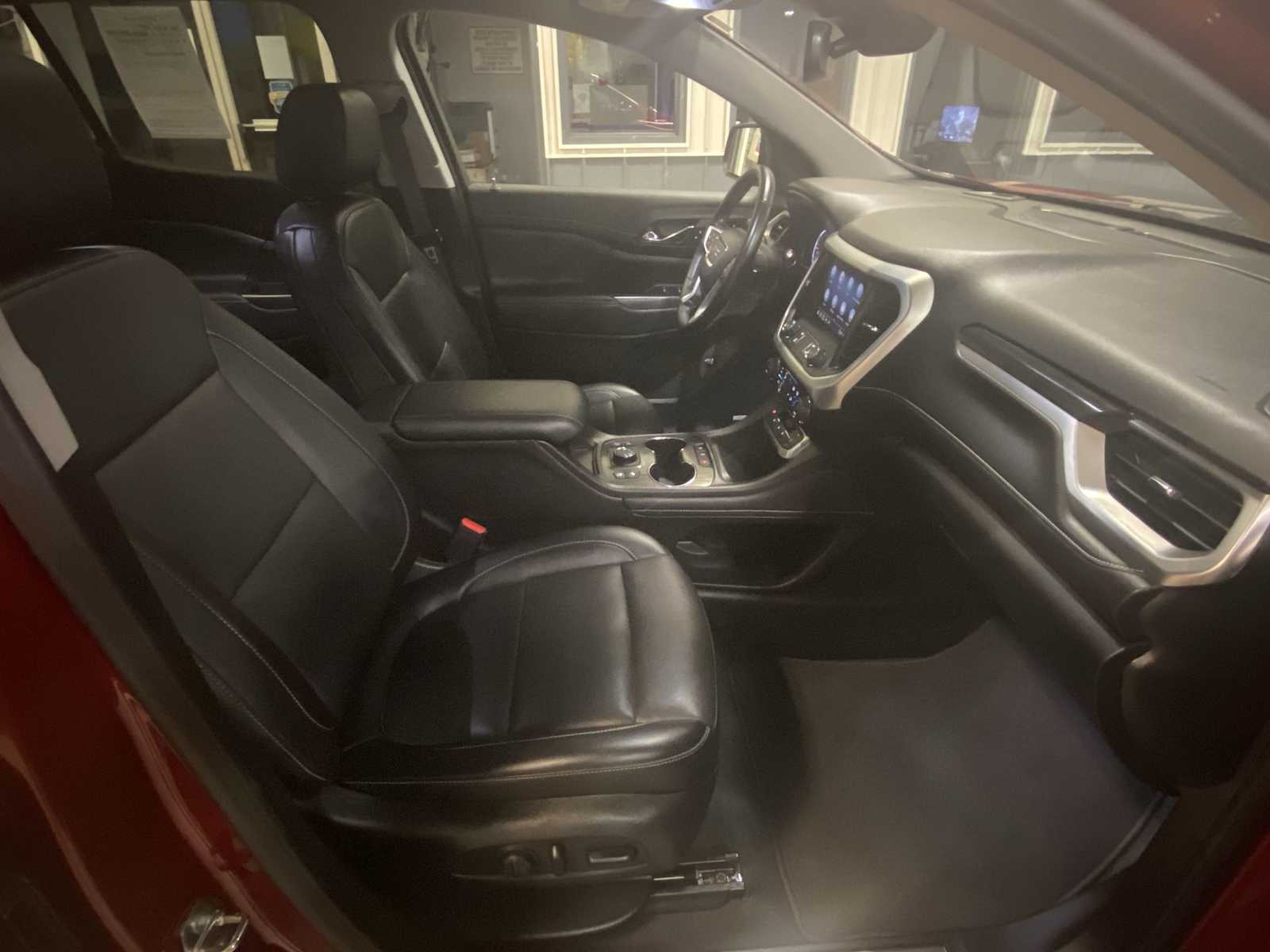 2023 Gmc Acadia SLT photo 27