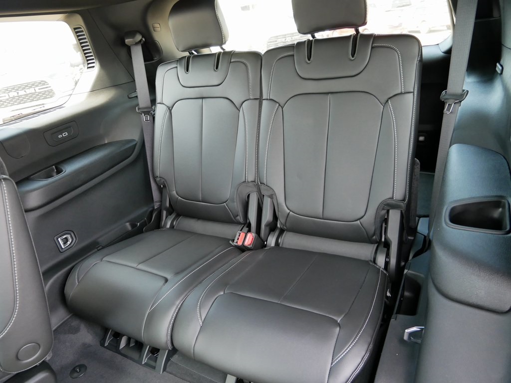2025 Jeep Grand Cherokee Limited photo 8