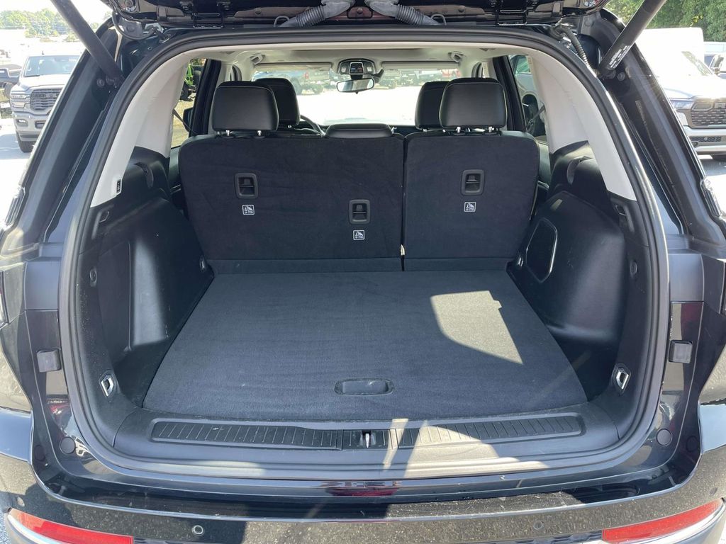 2023 Jeep Cherokee Base photo 37