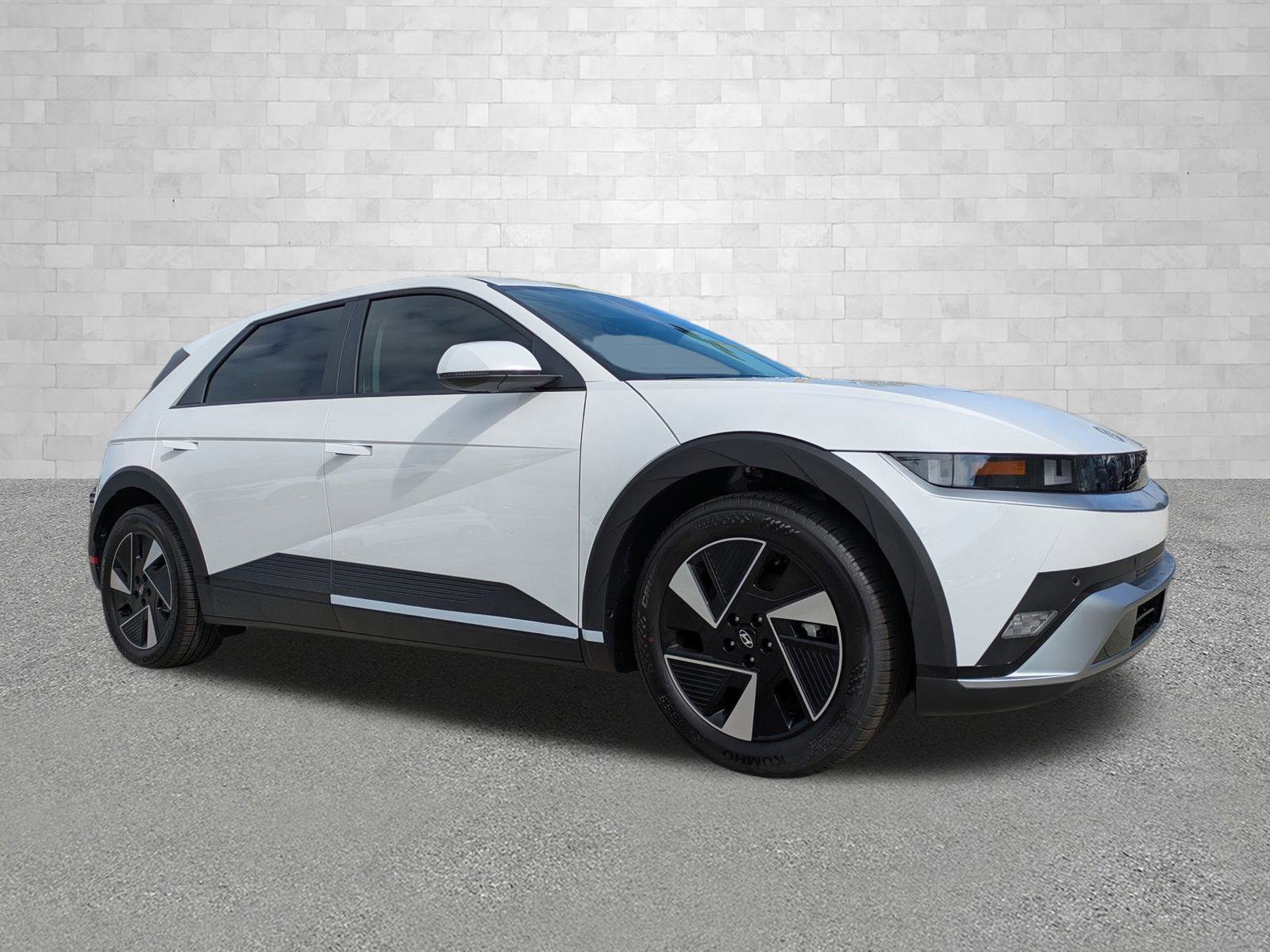 2026 Hyundai IONIQ 5 SEL's photo