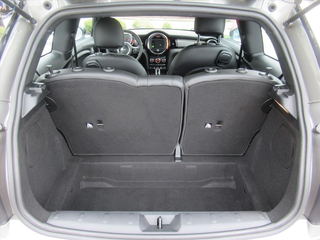 2020 Mini Cooper 2 Door Hardtop Oxford Edition photo 20