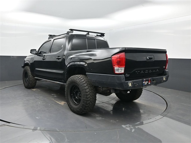 2016 Toyota Tacoma Limited photo 3