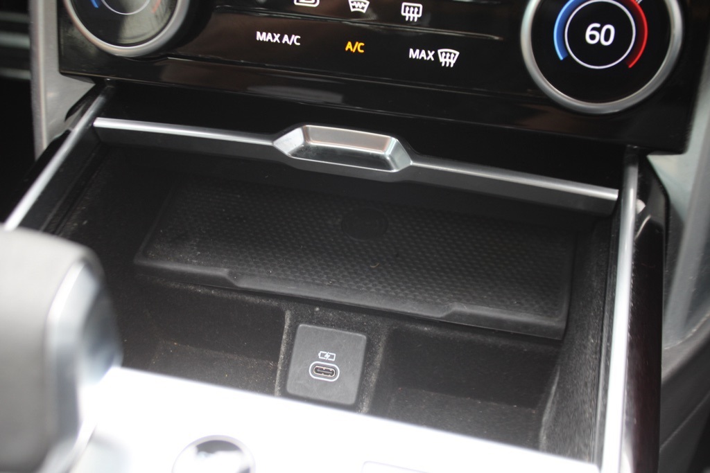 2023 Land Rover Range Rover SE photo 22