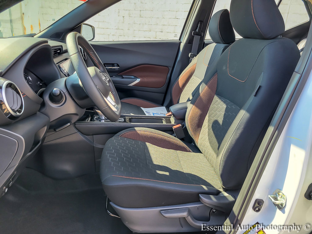 2024 NISSAN KICKS - Image 8