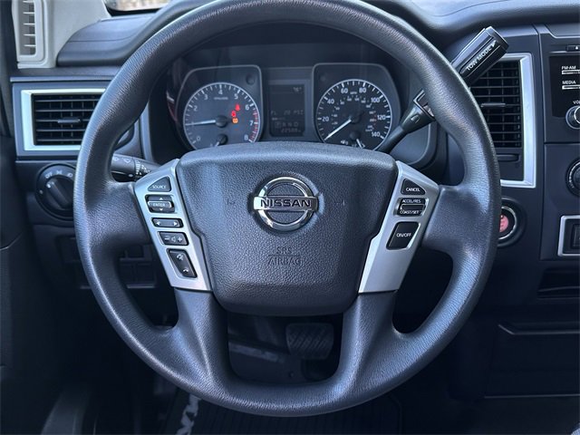 2017 Nissan Titan S photo 10