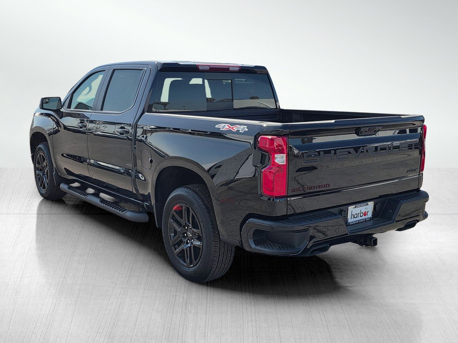 2025 Chevrolet Silverado 1500 RST photo 3