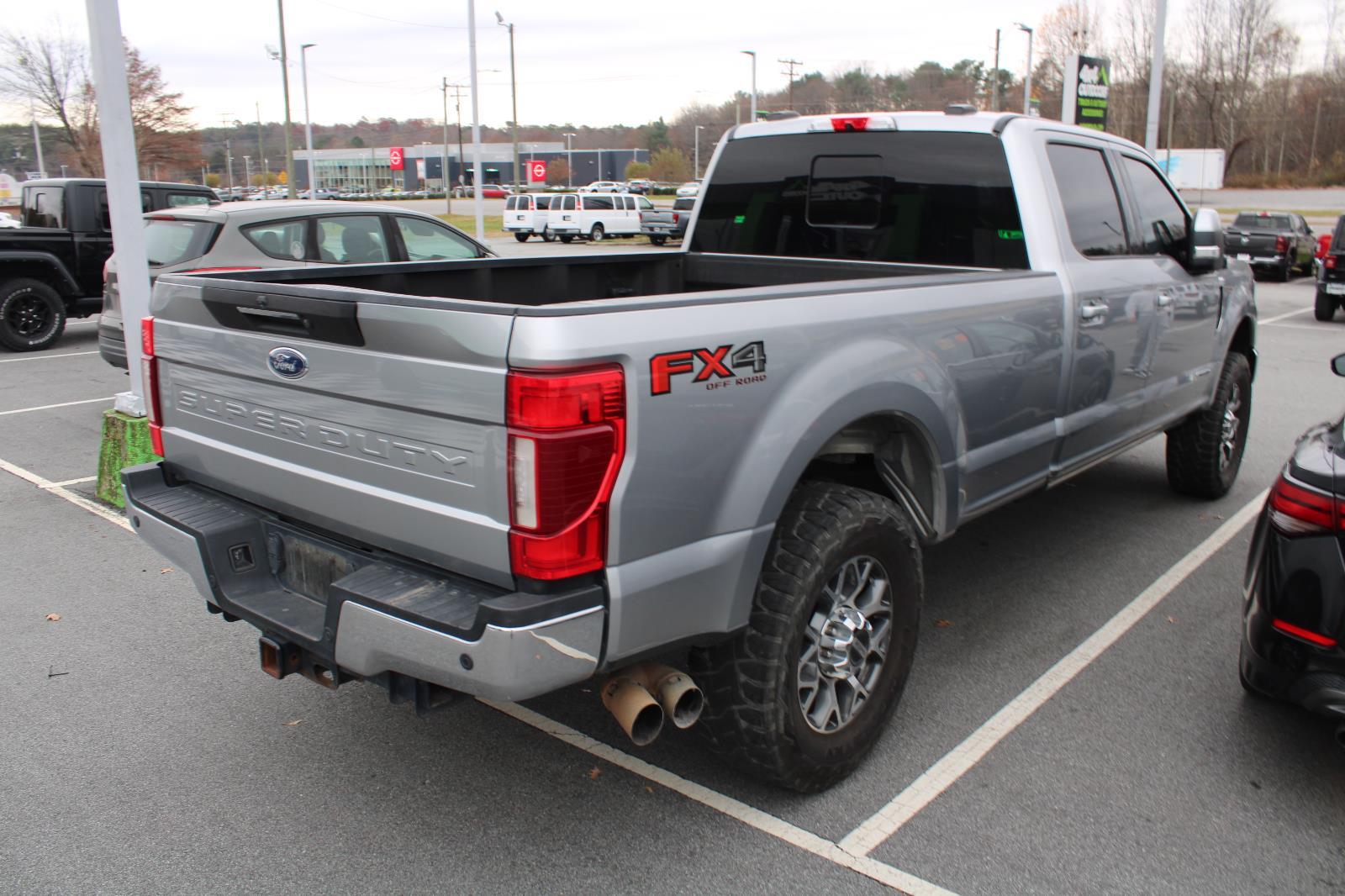 2020 Ford F-350 Lariat photo 4