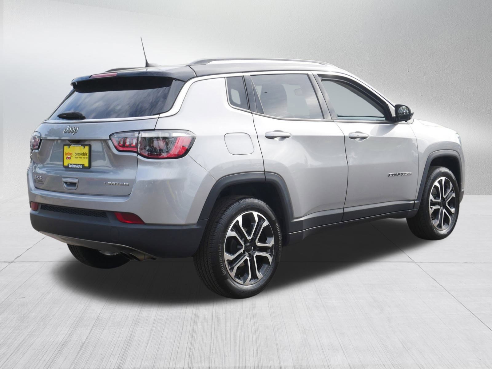 2022 Jeep Compass Limited photo 4