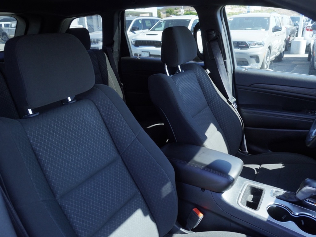 2022 Jeep Grand Cherokee Laredo E photo 21
