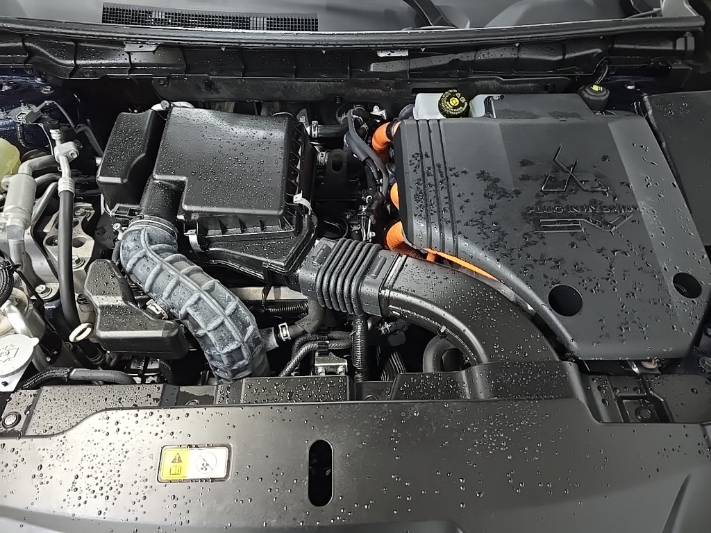 2023 Mitsubishi Outlander PHEV SEL photo 12