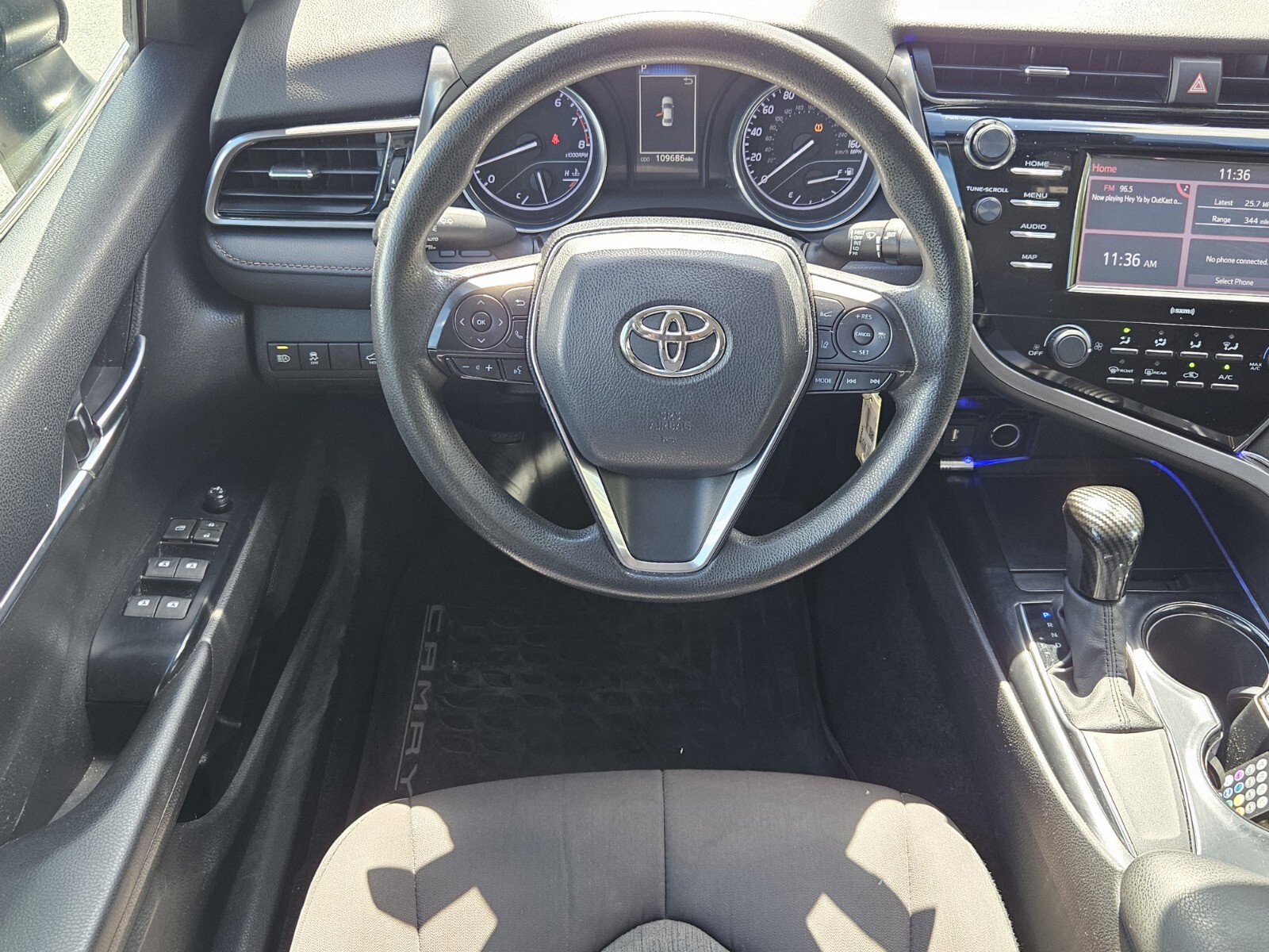 2020 Toyota Camry LE photo 5