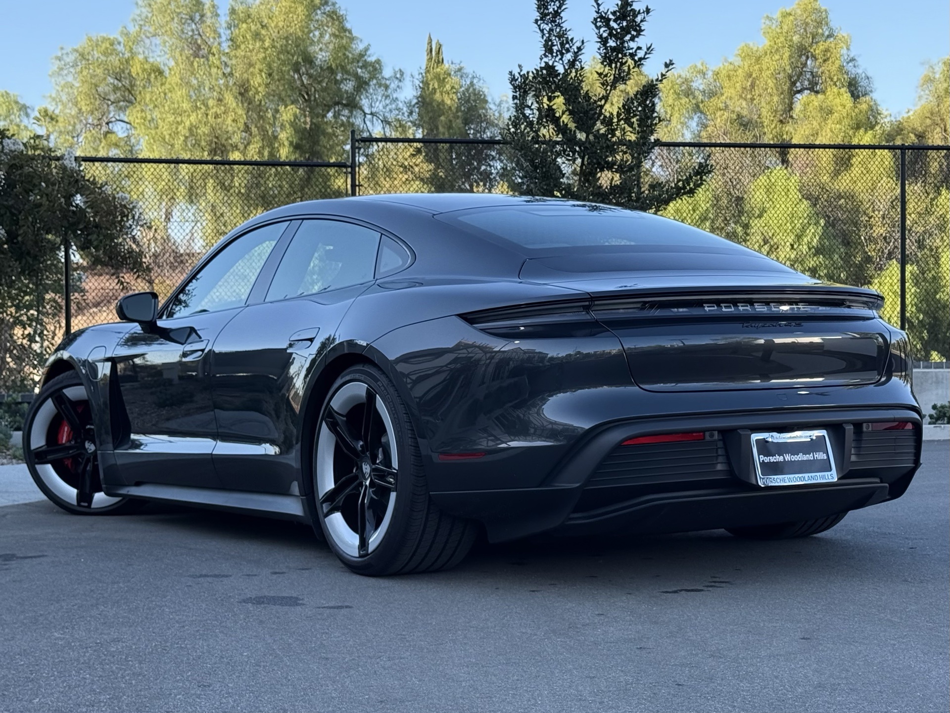 2025 Porsche Taycan 4S photo 3