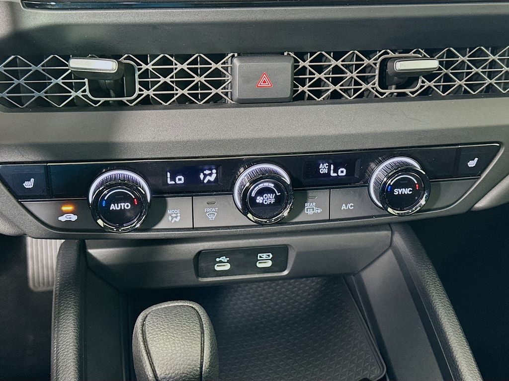 2025 Honda Accord 1.5T SE photo 13