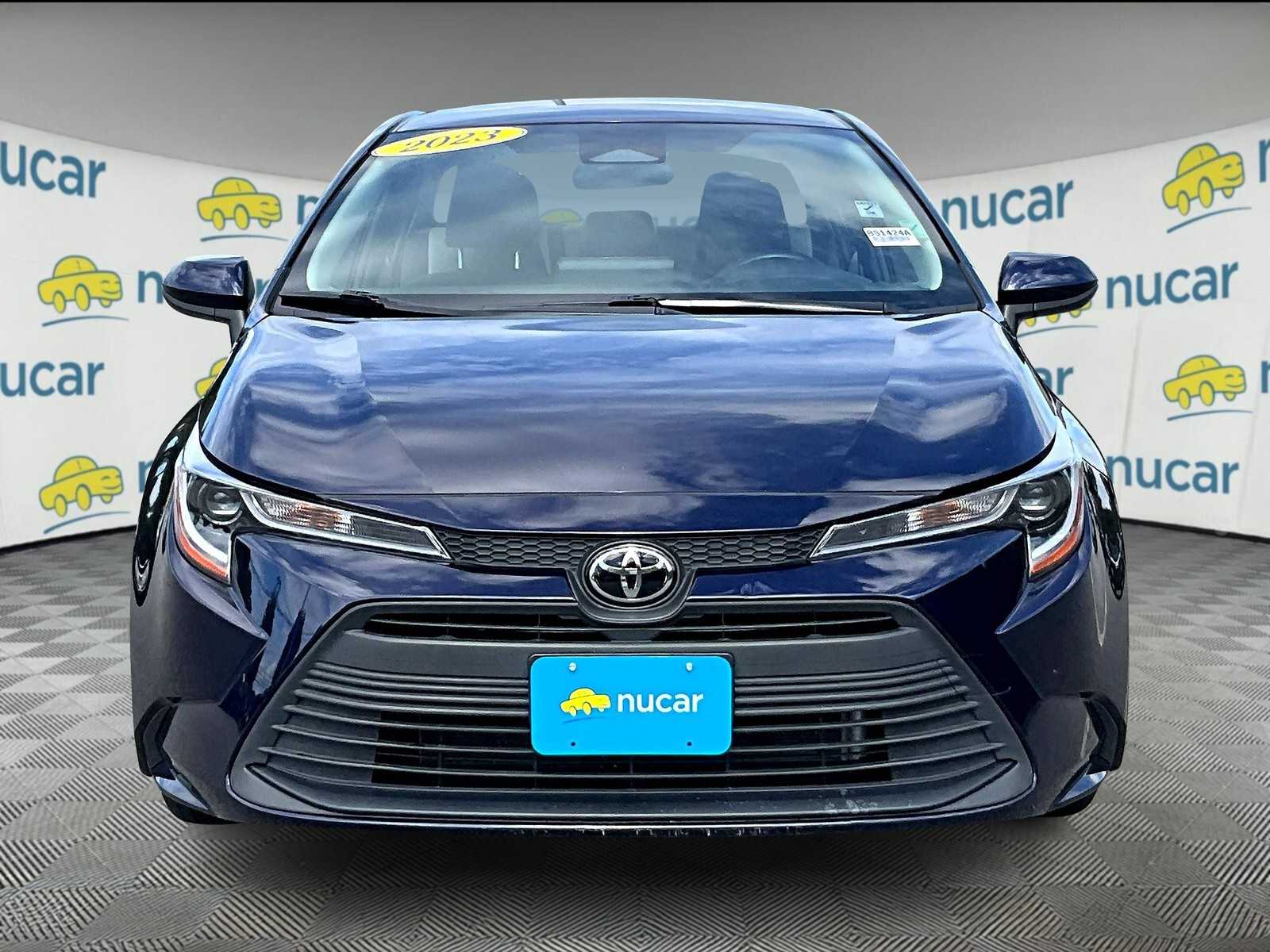2023 Toyota Corolla SE XLE photo 2