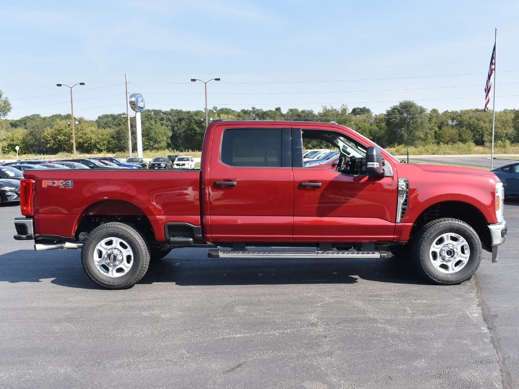 2026 Ford F-350 XLT photo 10