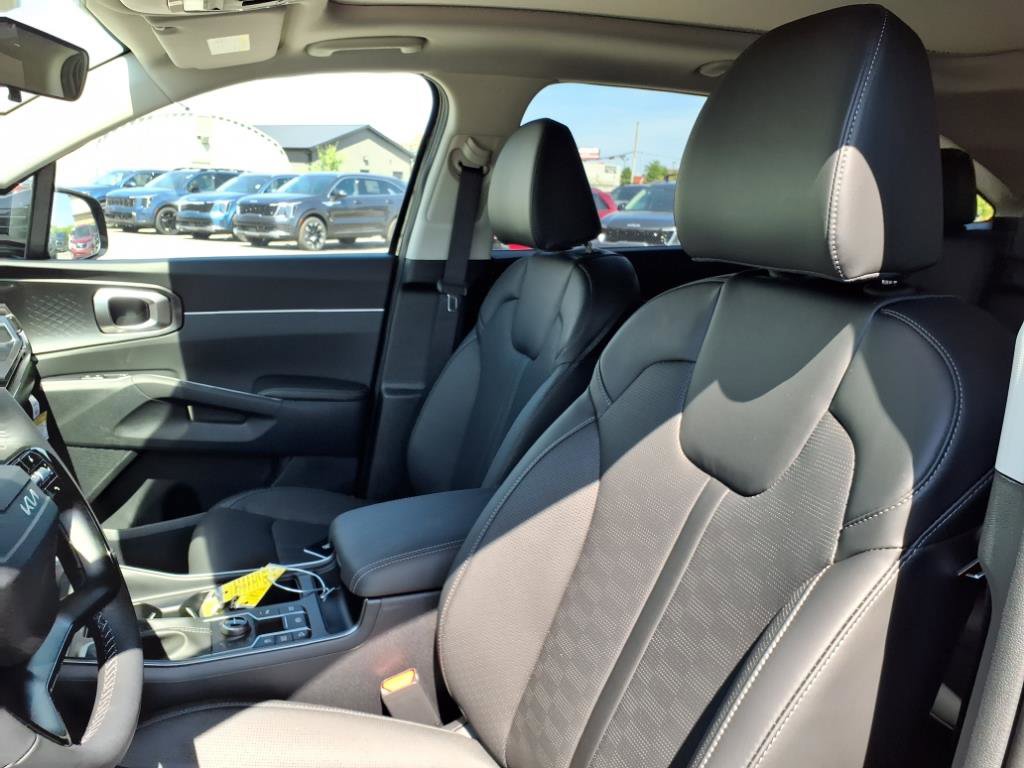 2026 Kia Sorento S photo 13