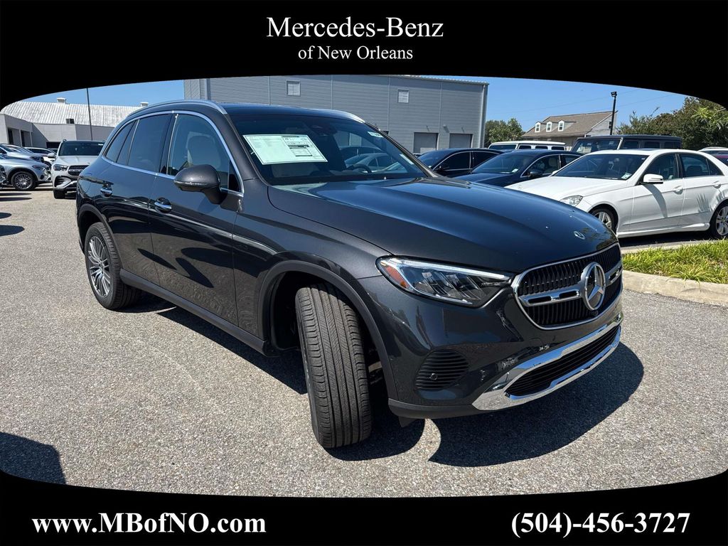 2026 Mercedes-Benz GLC Base's photo