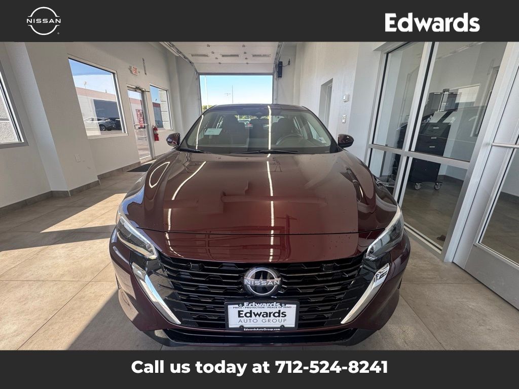 2025 Nissan Sentra SV photo 3