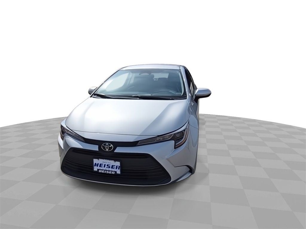 2024 Toyota Corolla LE photo 2