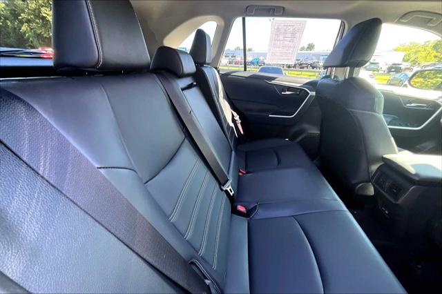 2025 Toyota RAV4 Hybrid XLE Premium photo 20