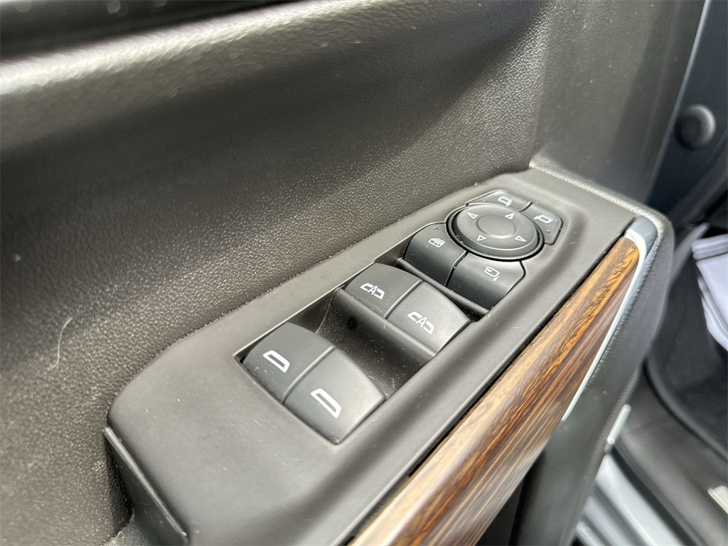 2021 Chevrolet Silverado 1500 High Country photo 15