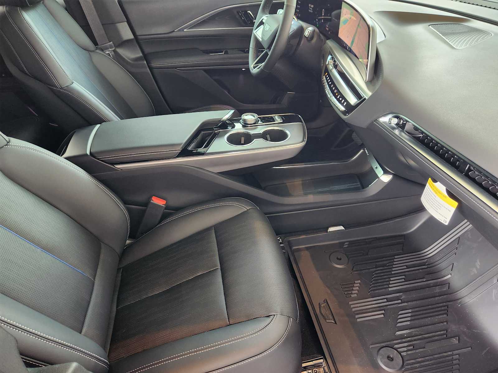 2025 Cadillac Lyriq Sport photo 9