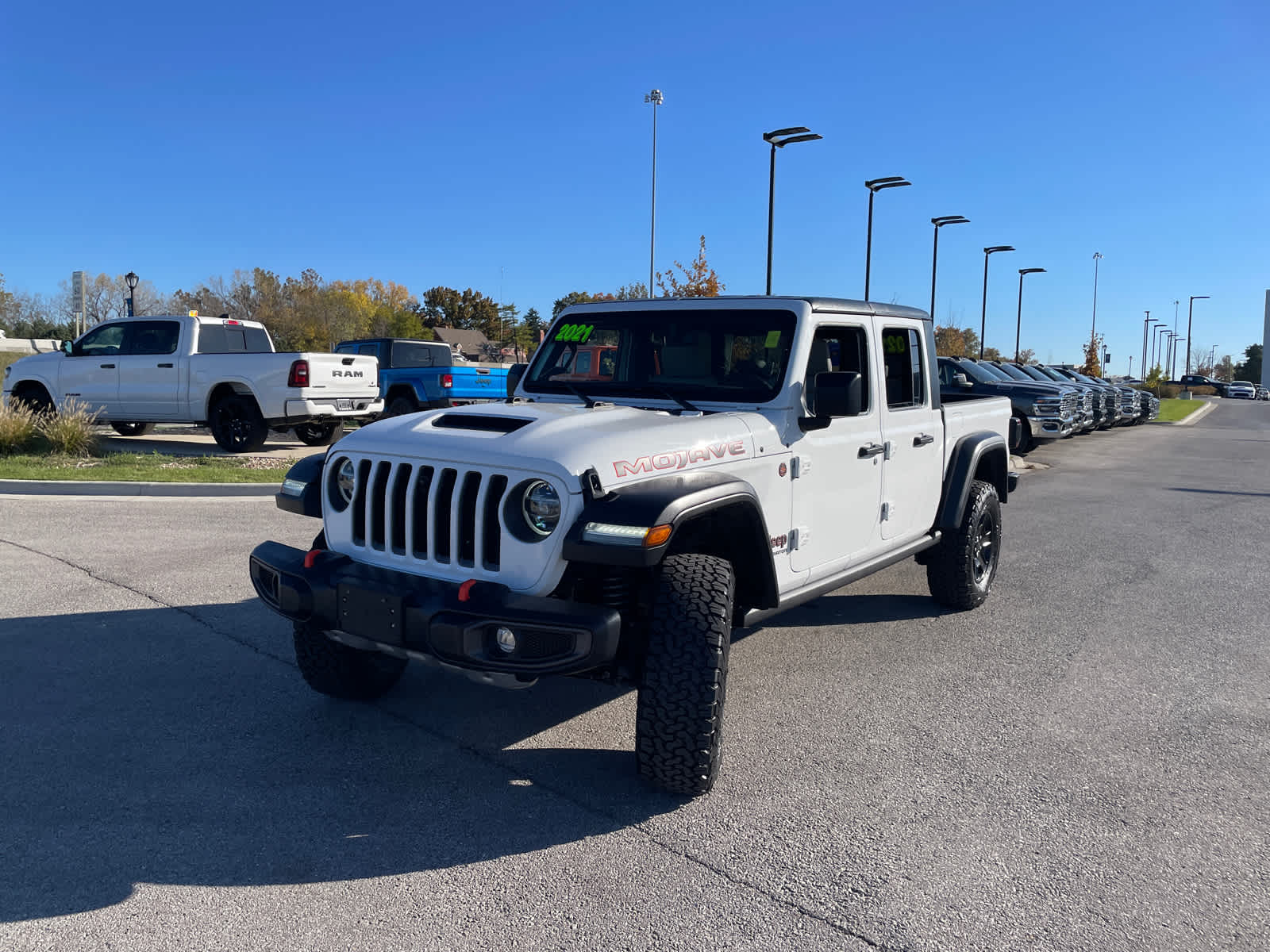 2021 Jeep Gladiator Mojave photo 3