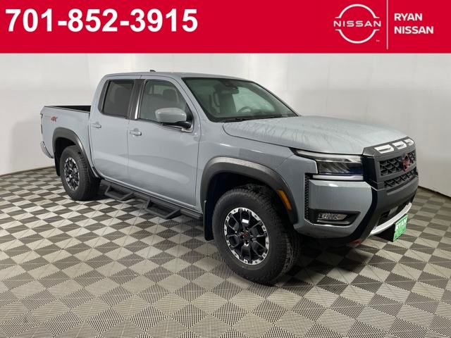 2025 Nissan Frontier PRO-4X's photo