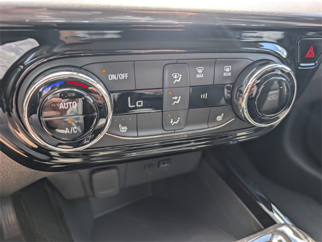 2025 Chevrolet Trax LT photo 17
