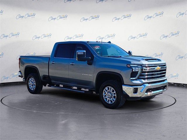 2025 Chevrolet Silverado 2500HD LTZ photo 7