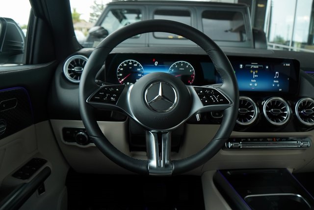 2025 Mercedes Benz GLA 250 photo 13