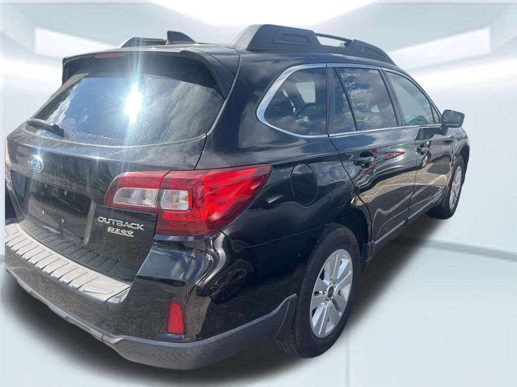 2017 Subaru Outback 2.5i Premium photo 3
