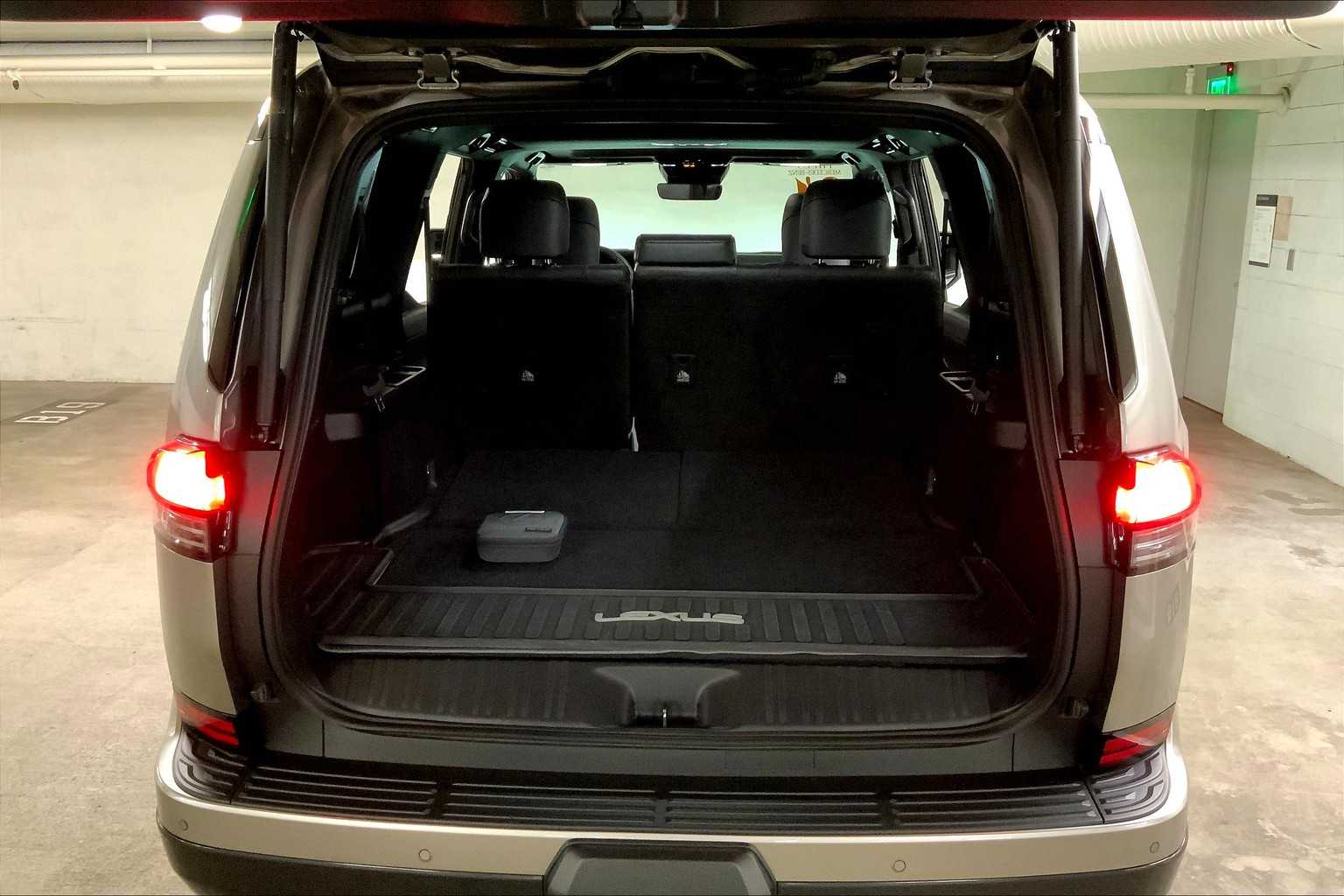 2024 Lexus GX 550 Premium photo 32