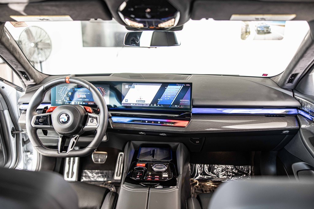 2025 BMW M5 - Image 37