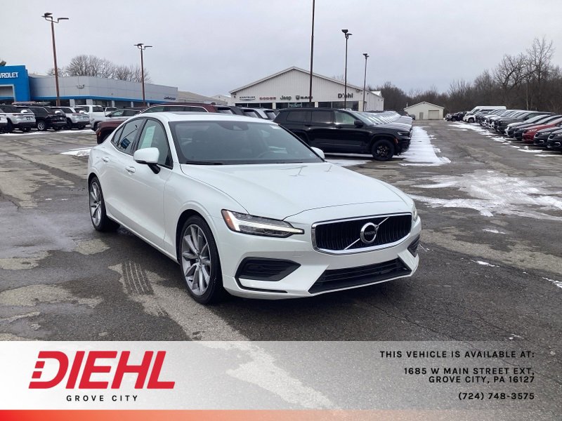 2020 Volvo S60 Momentum's photo