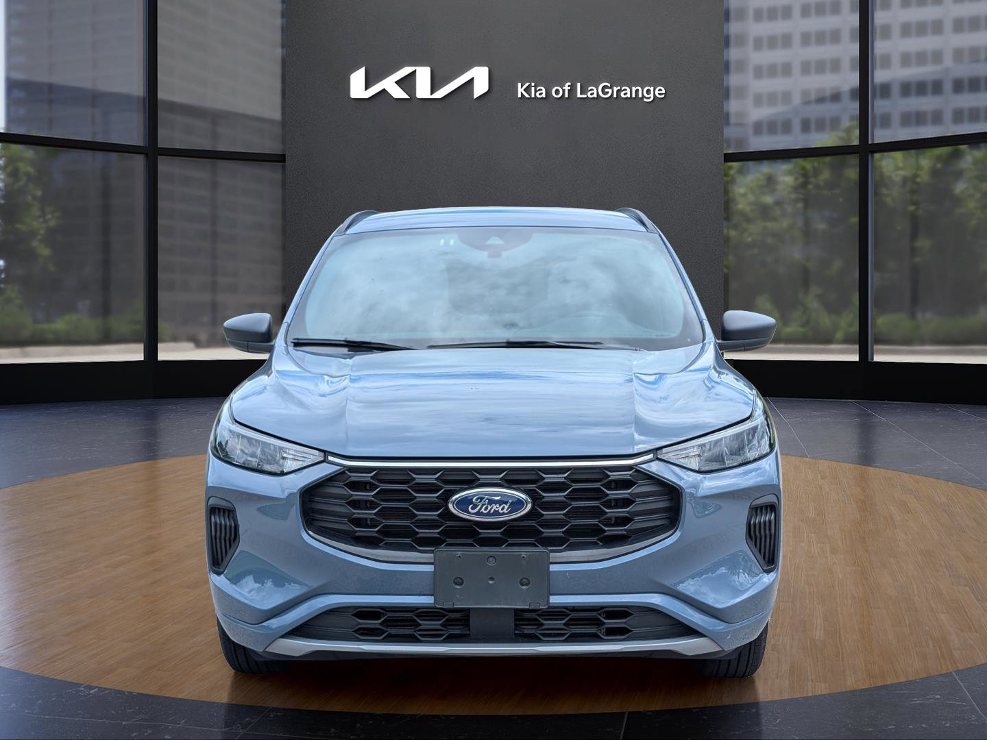 2024 Ford Escape ST-Line photo 2