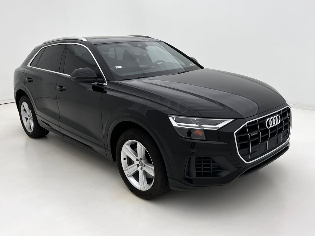 2019 Audi Q8 Premium photo 5