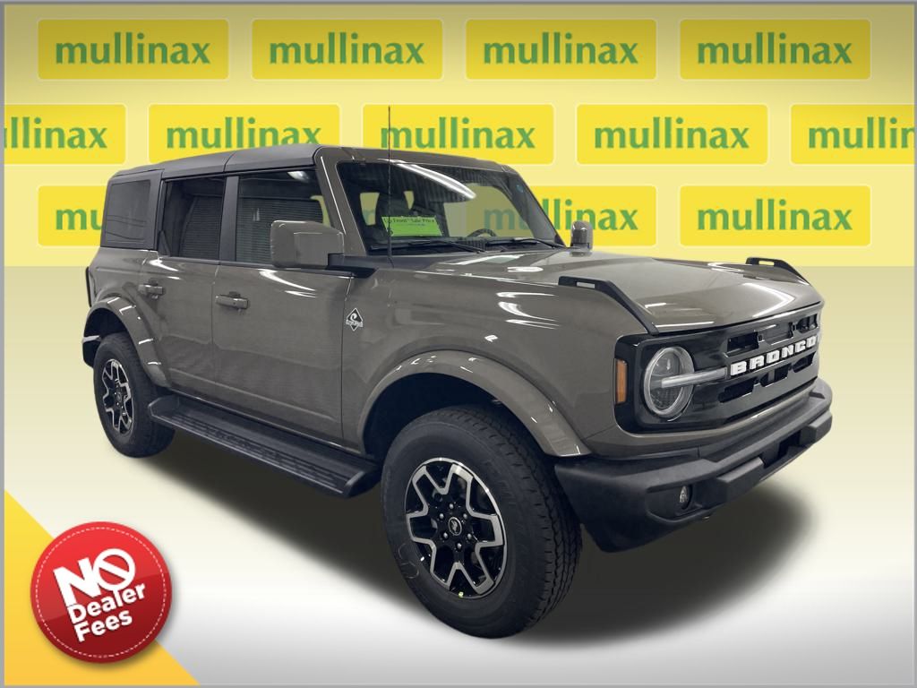 2025 Ford Bronco 4-Door Outer Banks's photo