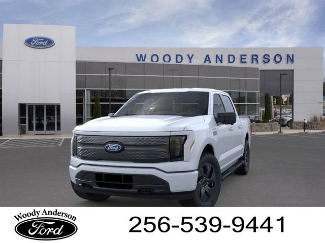 2025 Ford F-150 Lightning photo 2