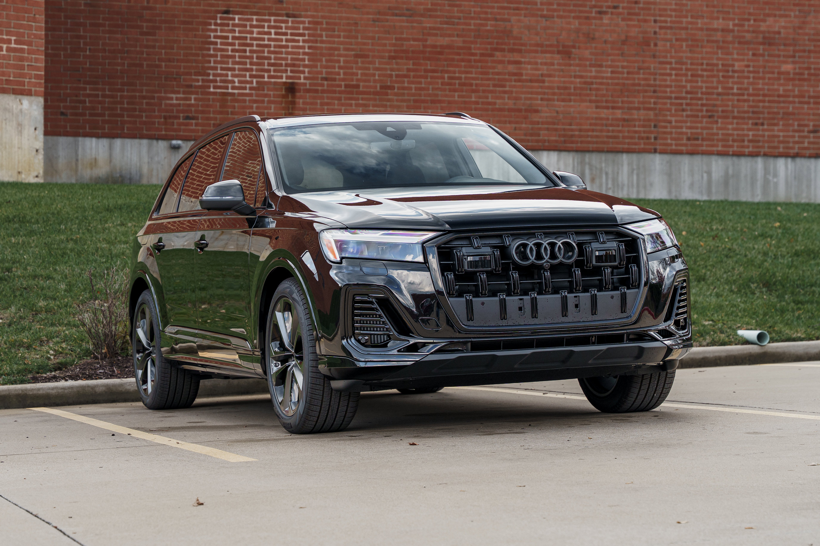 2026 Audi Q7 Premium Plus's photo