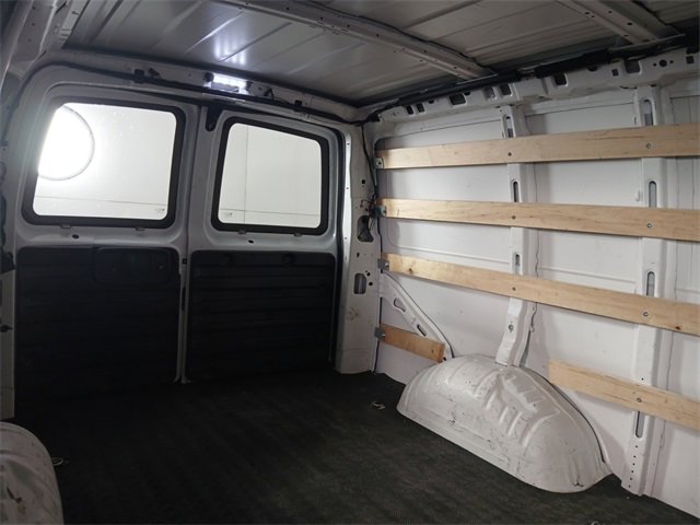 2023 Gmc Savana Cargo 2500 photo 14