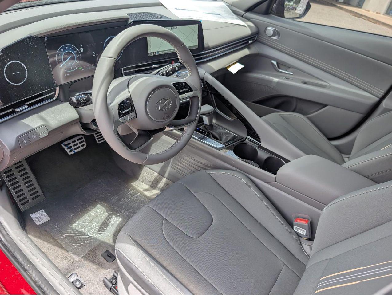 2025 Hyundai Elantra Hybrid SEL Sport photo 9